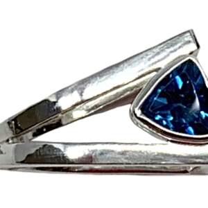 Sterling silver and 2 ct trillion London topaz ring by A&R Jewellery | Effusion Art Gallery + Cast Glass Studio, Invermere BC